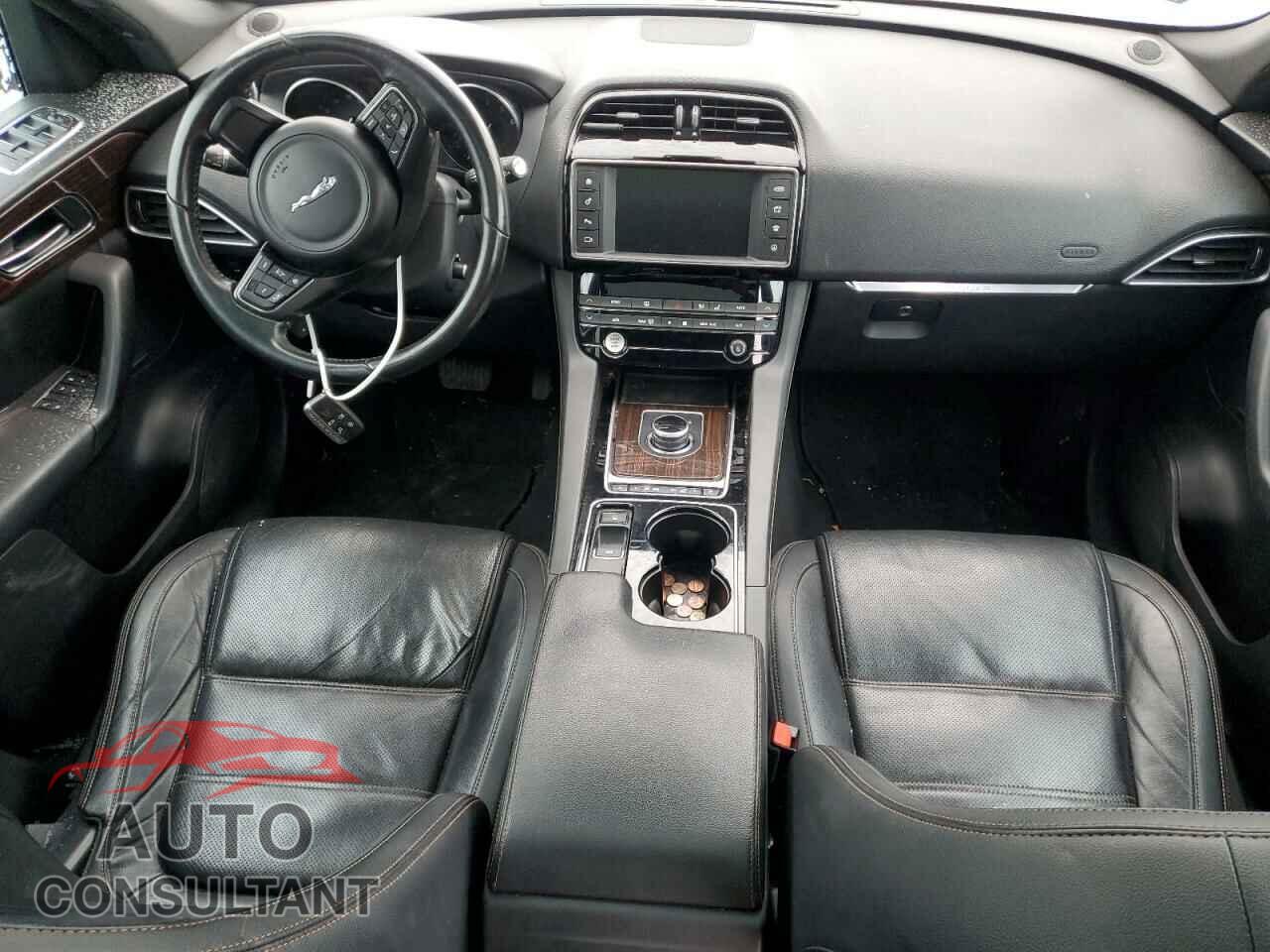 JAGUAR F-PACE 2017 - SADCK2BV0HA497167