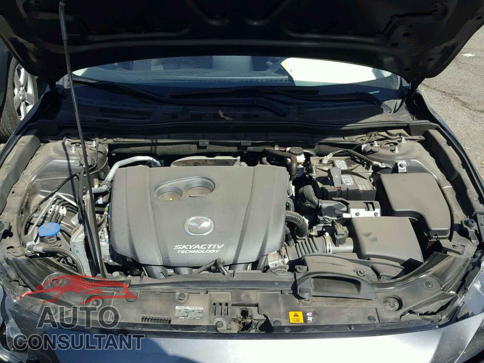 MAZDA 3 2017 - 3MZBN1U71HM105384