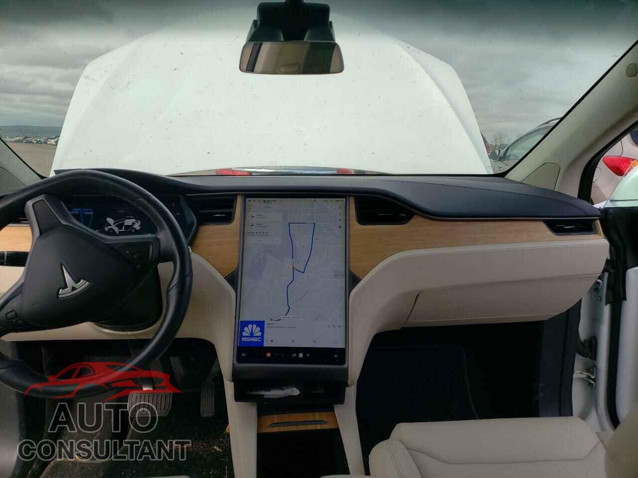 TESLA MODEL X 2018 - 5YJXCBE21JF116810