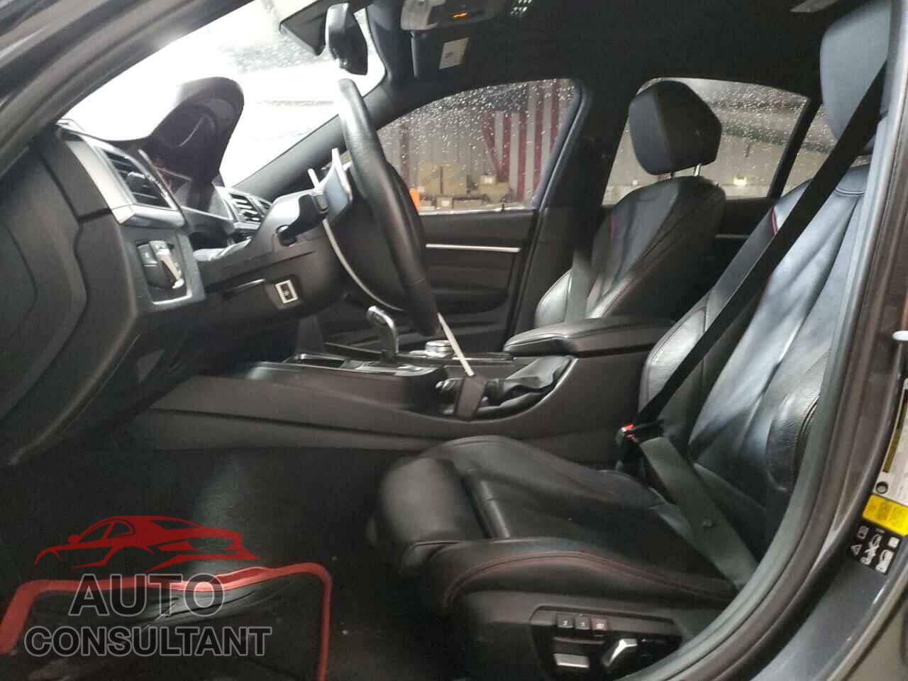 BMW 3 SERIES 2017 - WBA8D9C35HA005716