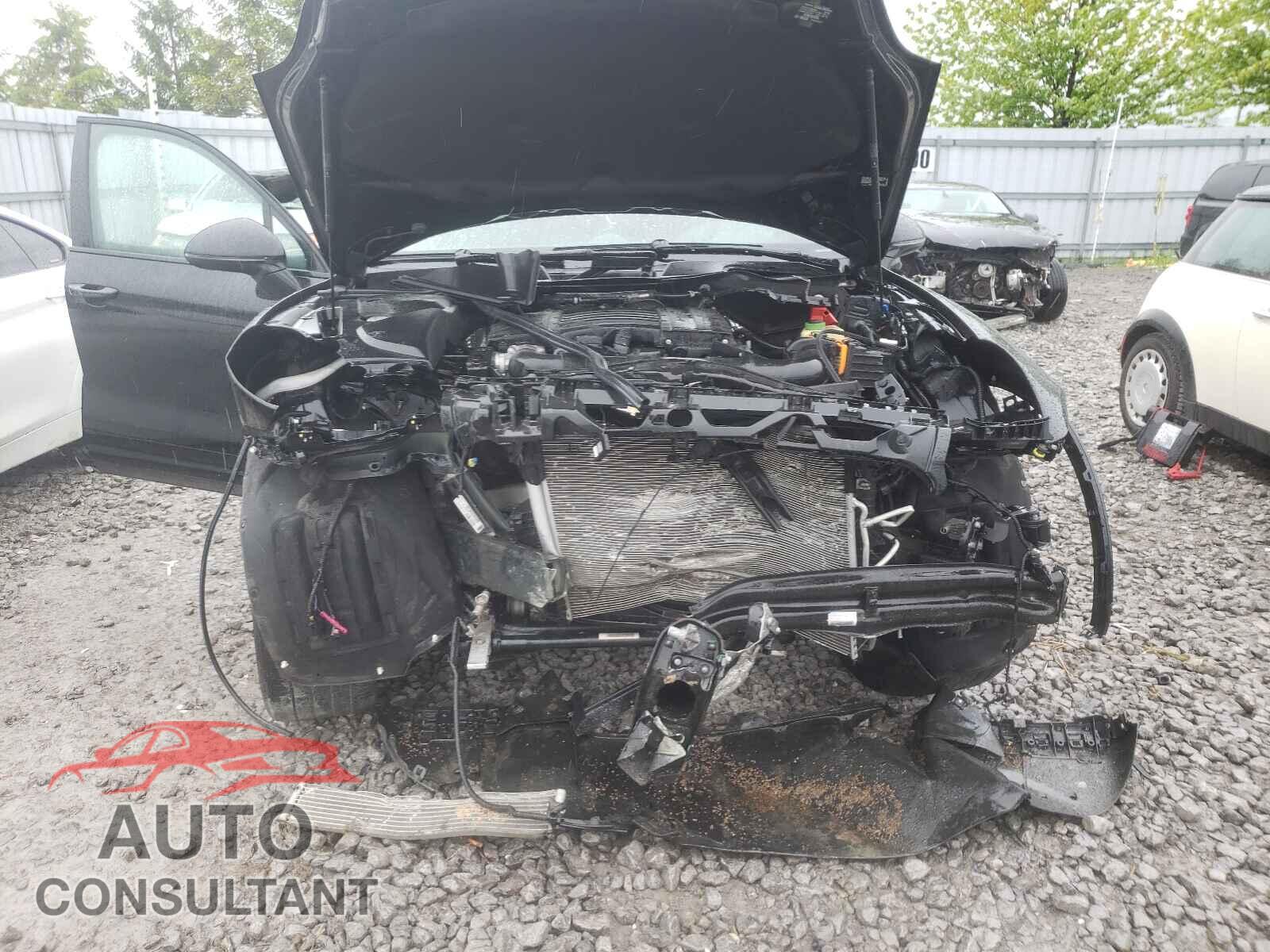 PORSCHE CAYENNE 2018 - WP1AA2A20JKA07726