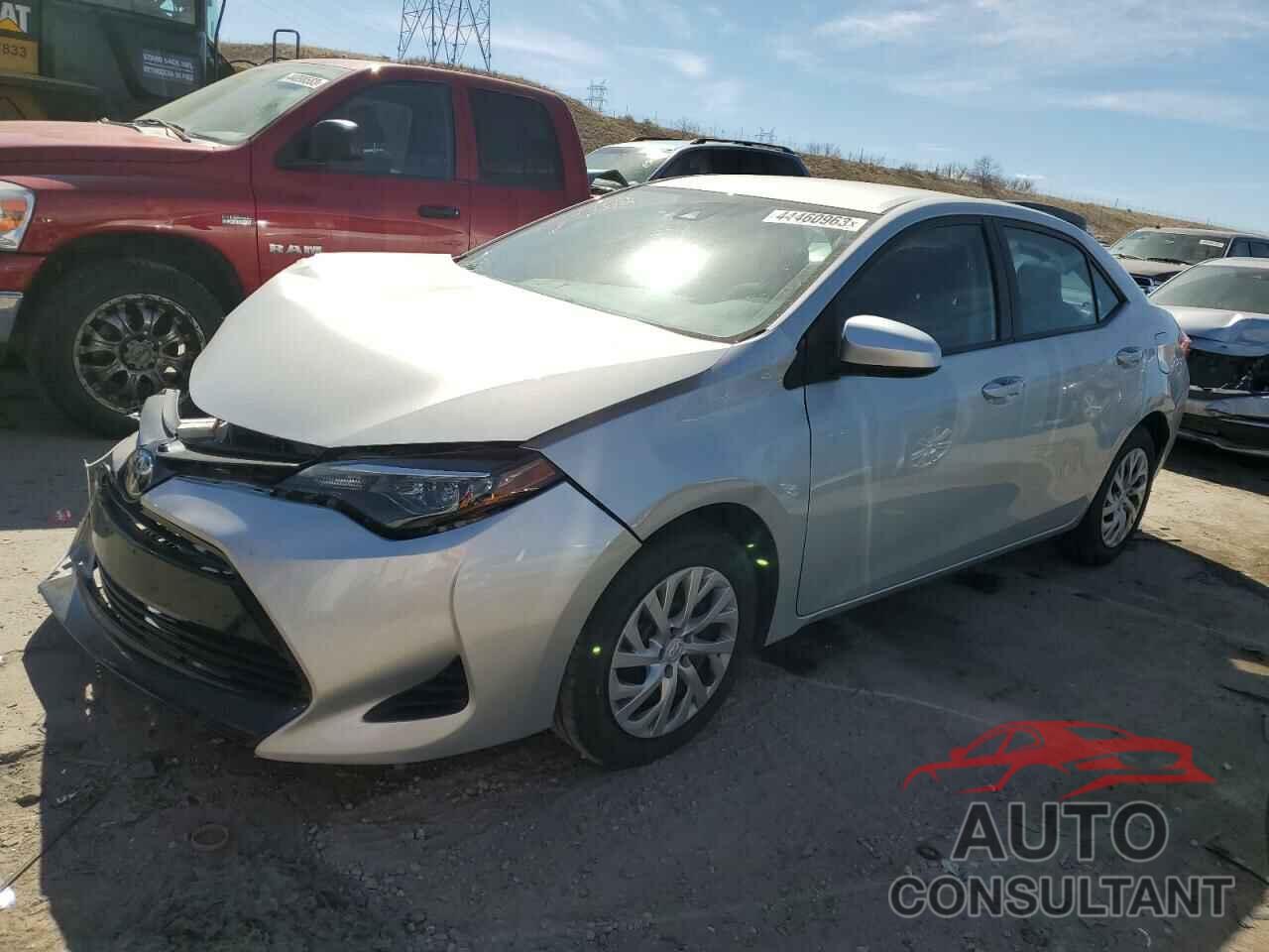 TOYOTA COROLLA 2019 - 2T1BURHE2KC223909