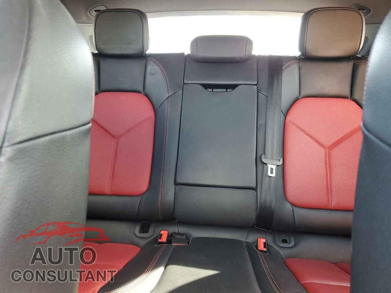 PORSCHE MACAN 2018 - WP1AB2A59JLB30054