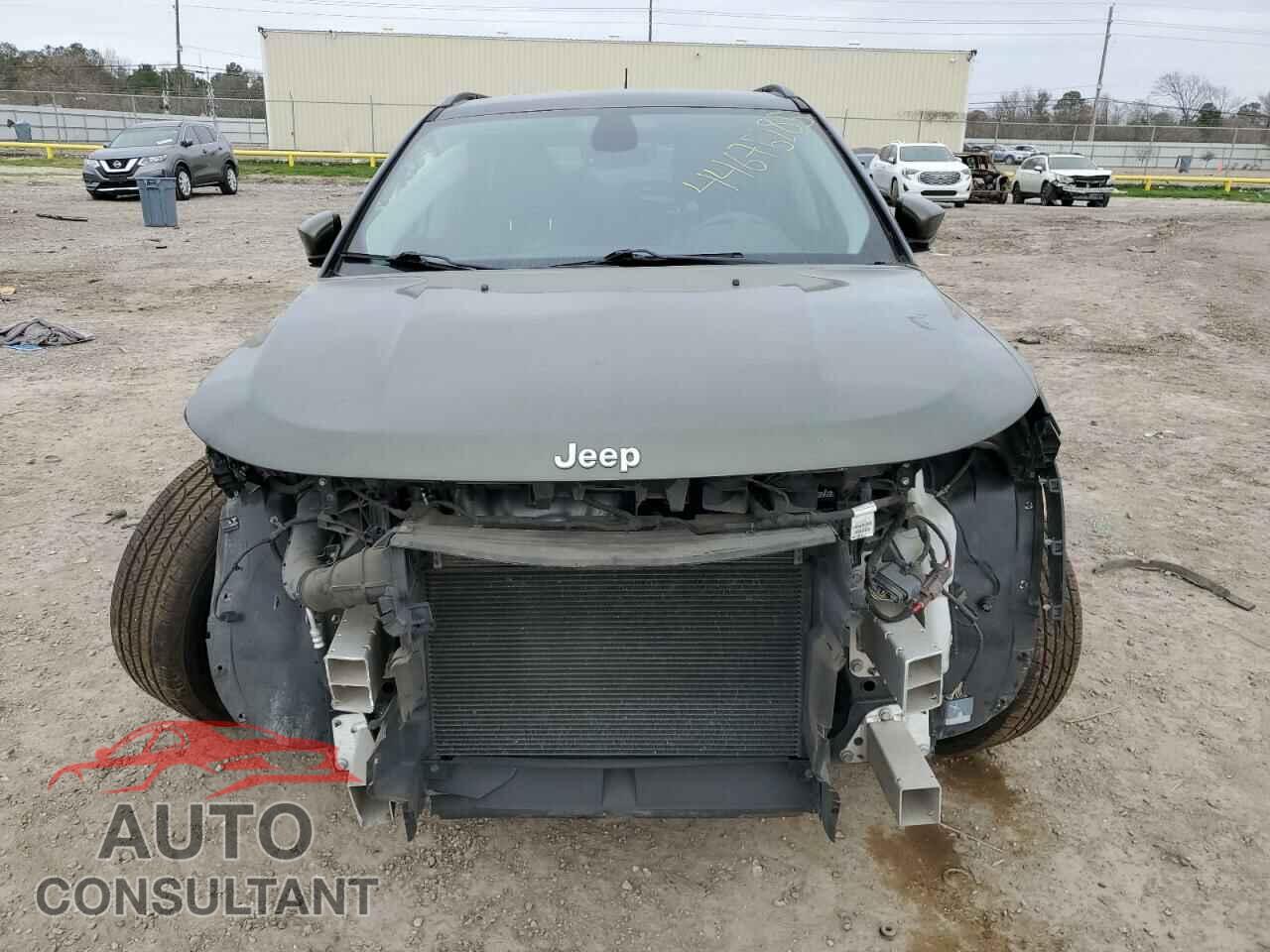 JEEP COMPASS 2018 - 3C4NJCBB4JT240949