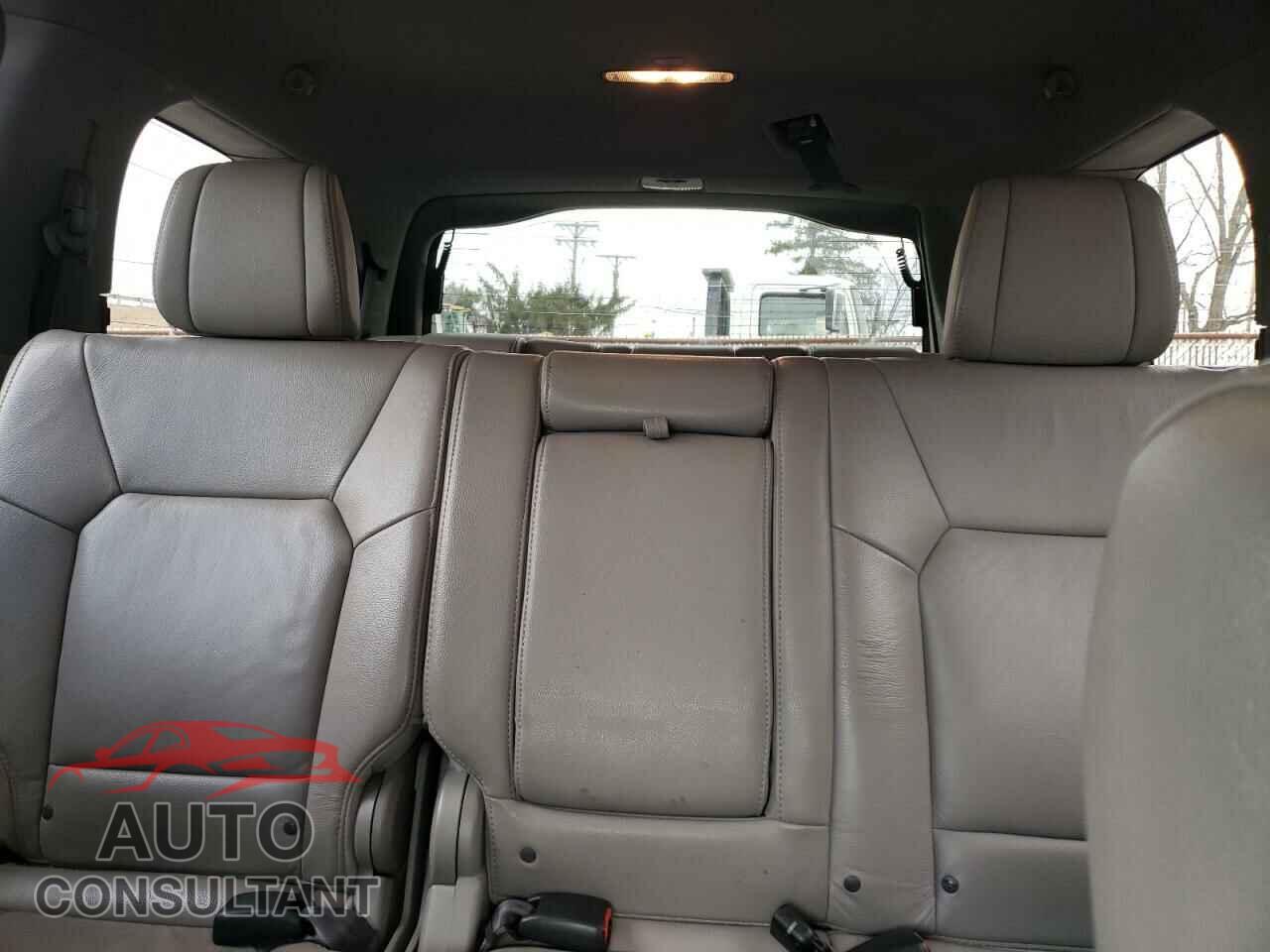 HONDA PILOT 2012 - 5FNYF4H52CB068976