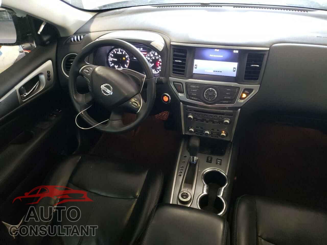 NISSAN PATHFINDER 2017 - 5N1DR2MM6HC636847