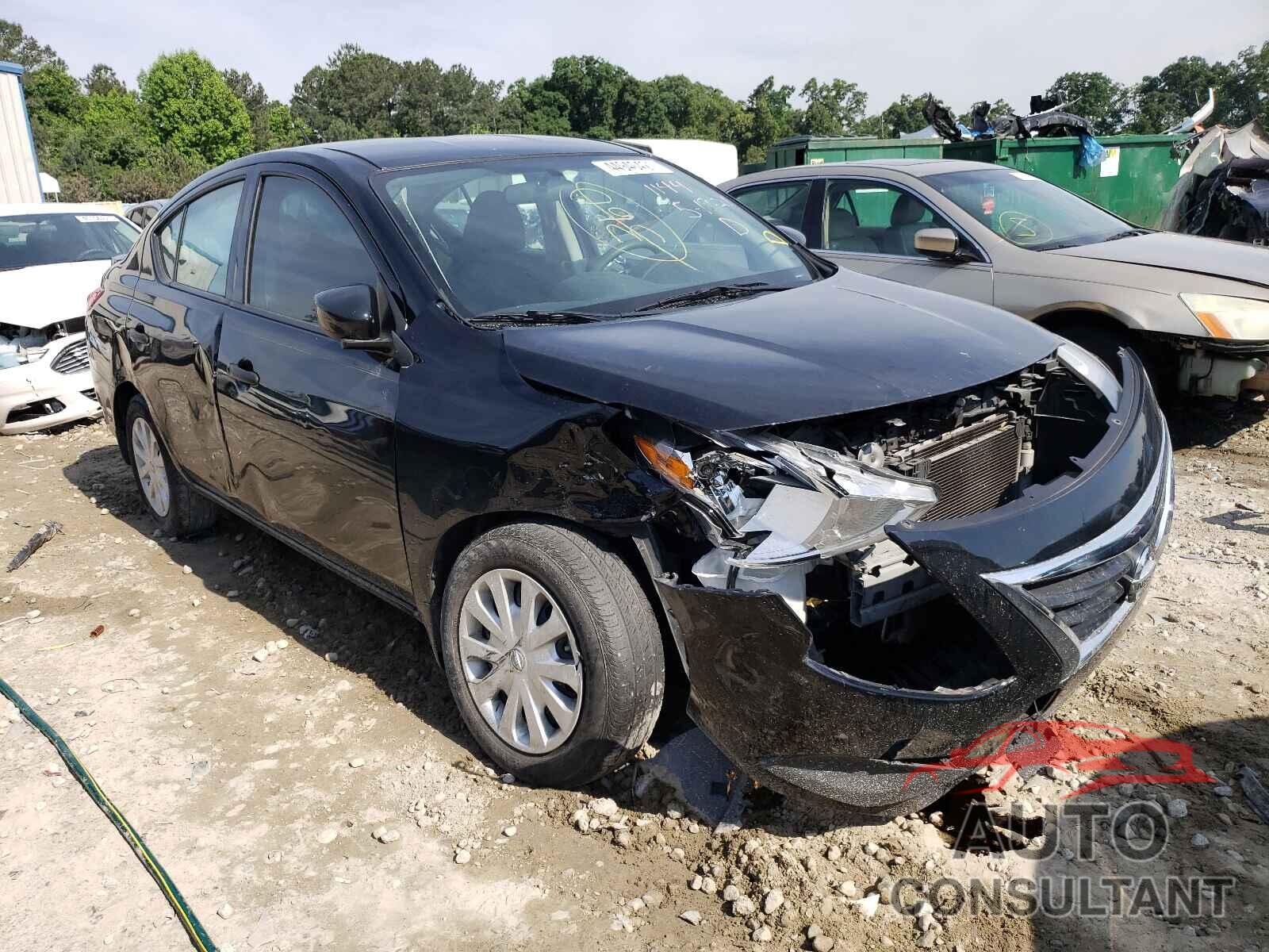 NISSAN VERSA 2018 - 3N1CN7AP9JL811144