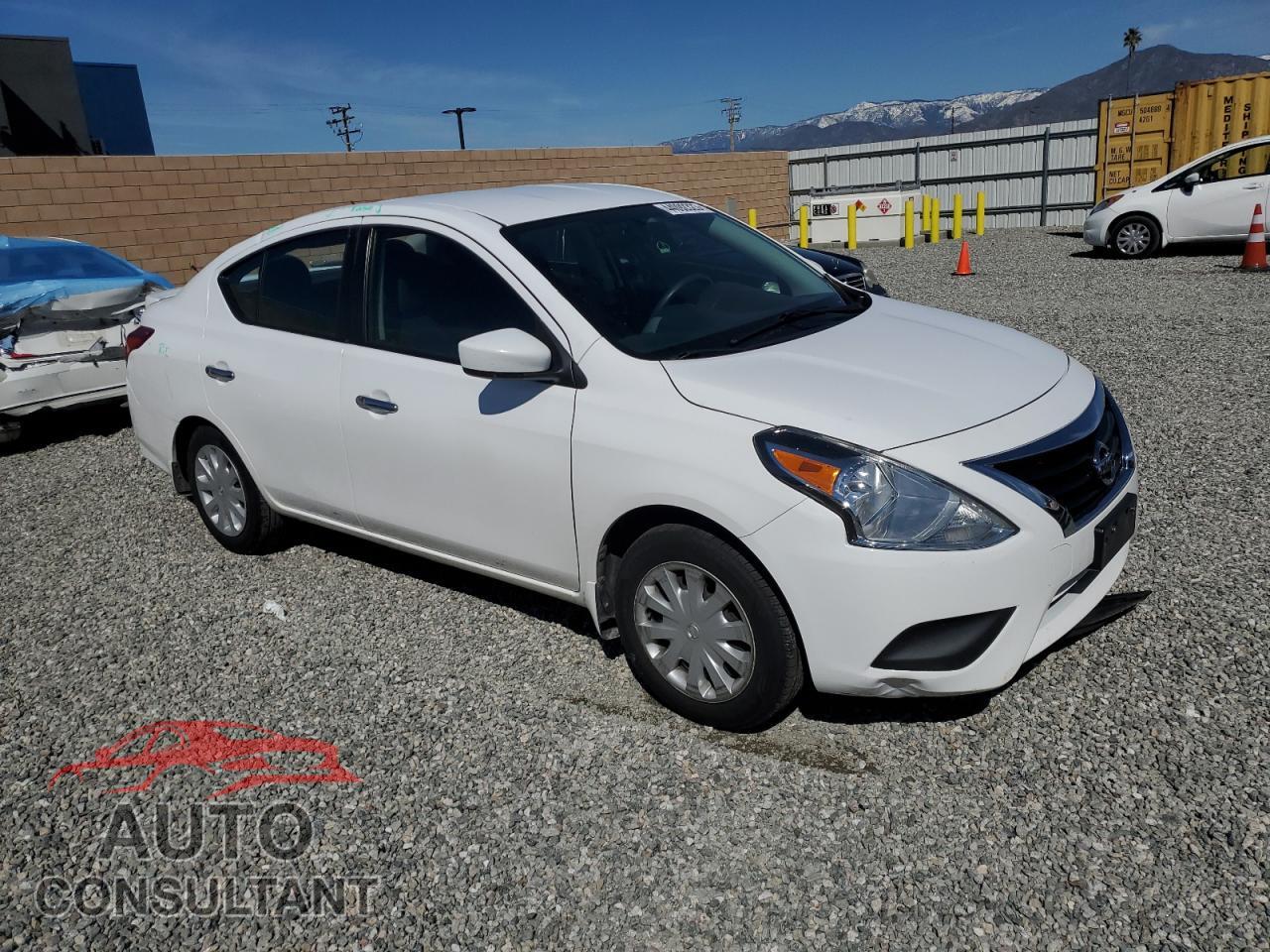 NISSAN VERSA 2017 - 3N1CN7AP1HL888097
