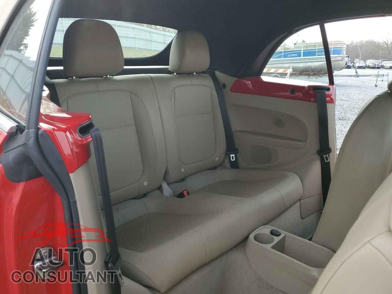 VOLKSWAGEN BEETLE 2013 - 3VW5P7AT0DM828990