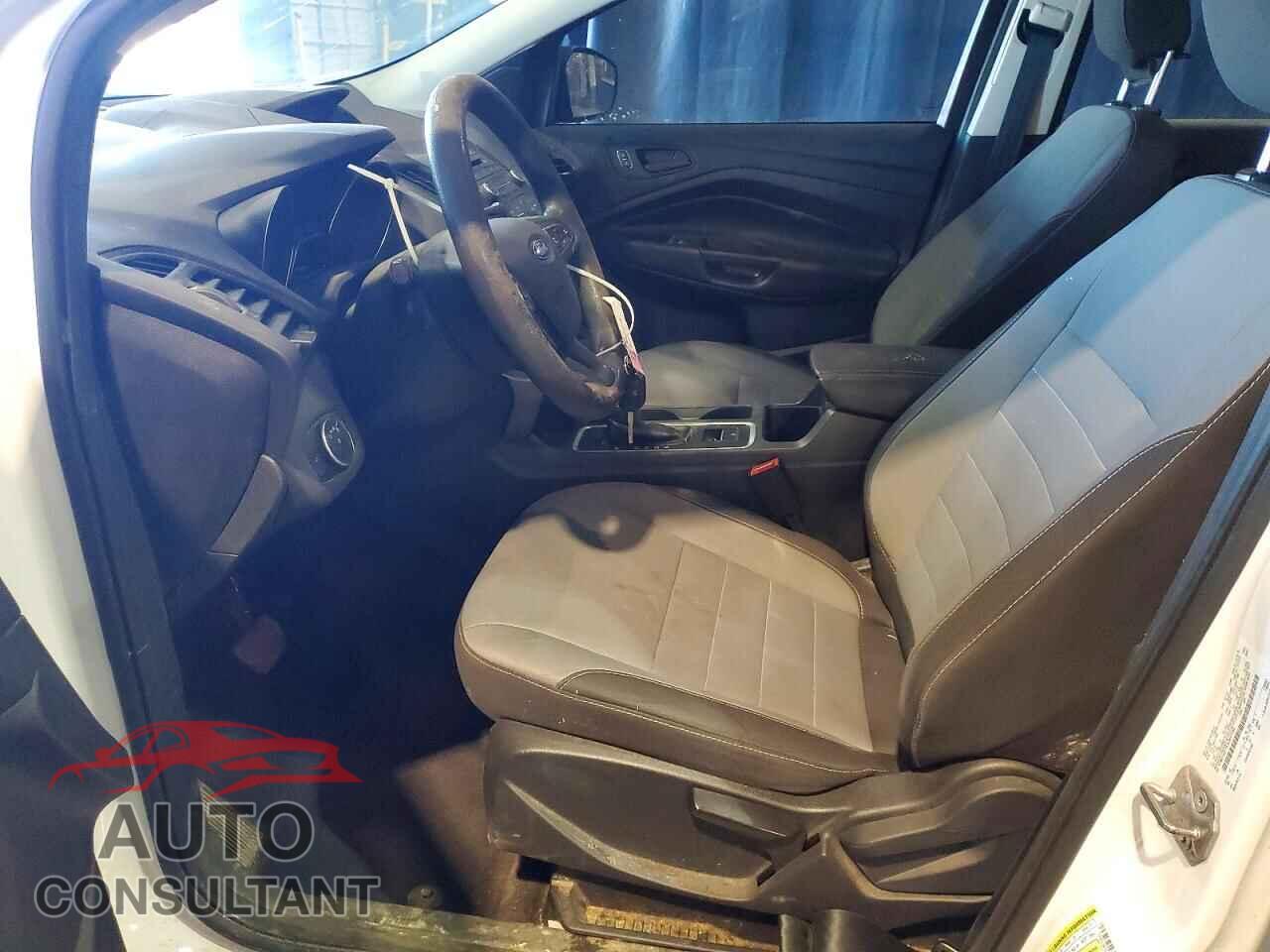 FORD ESCAPE 2018 - 1FMCU0F79JUB37708