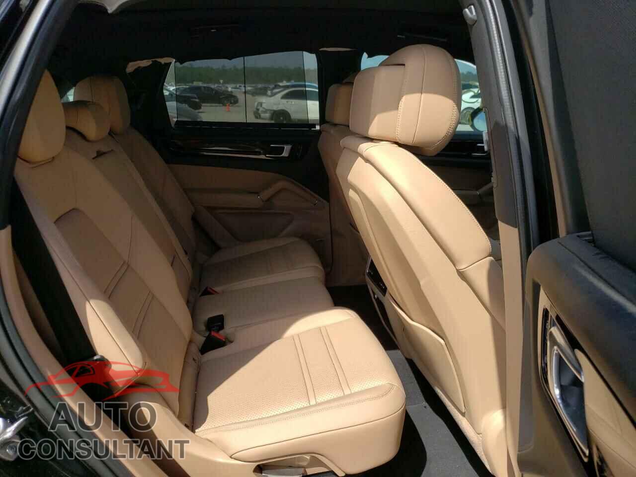PORSCHE CAYENNE 2021 - WP1AA2AY7MDA00477