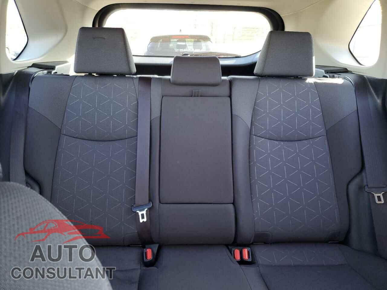 TOYOTA RAV4 2019 - JTMP1RFV8KD042527