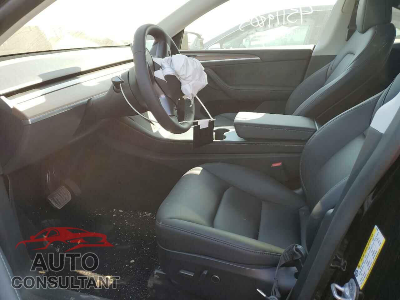 TESLA MODEL Y 2024 - 7SAYGDEE3RF178884