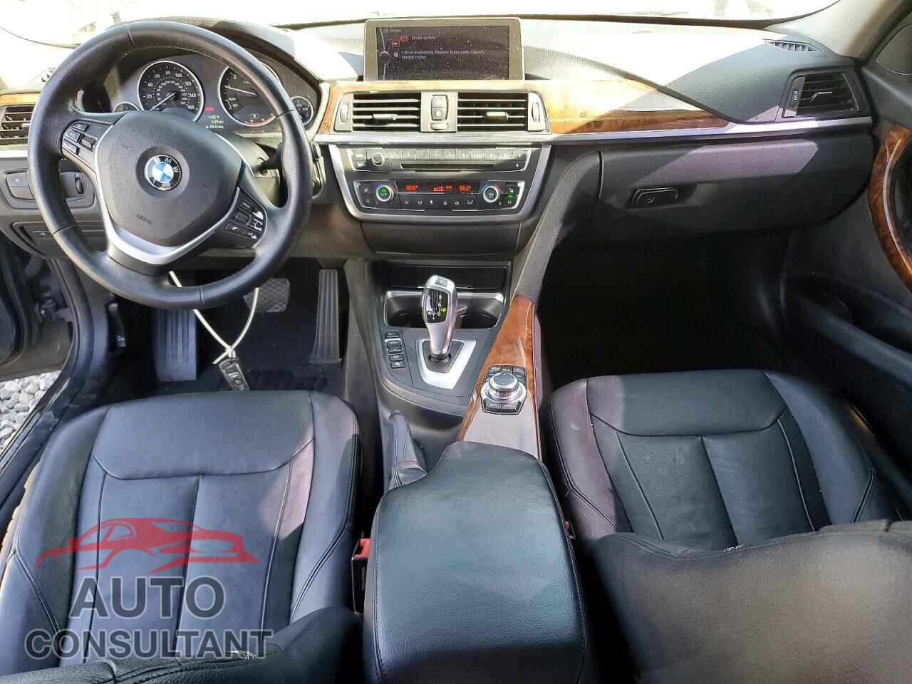 BMW 3 SERIES 2013 - WBA3C1C54DF437954