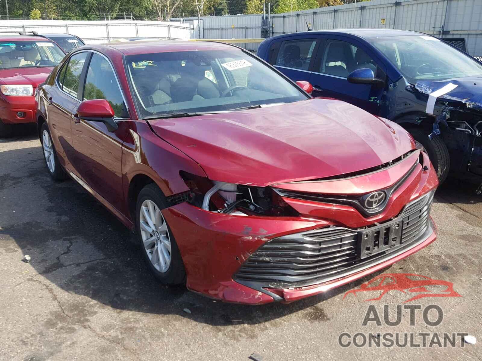TOYOTA CAMRY 2018 - 4T1B11HK1JU539556