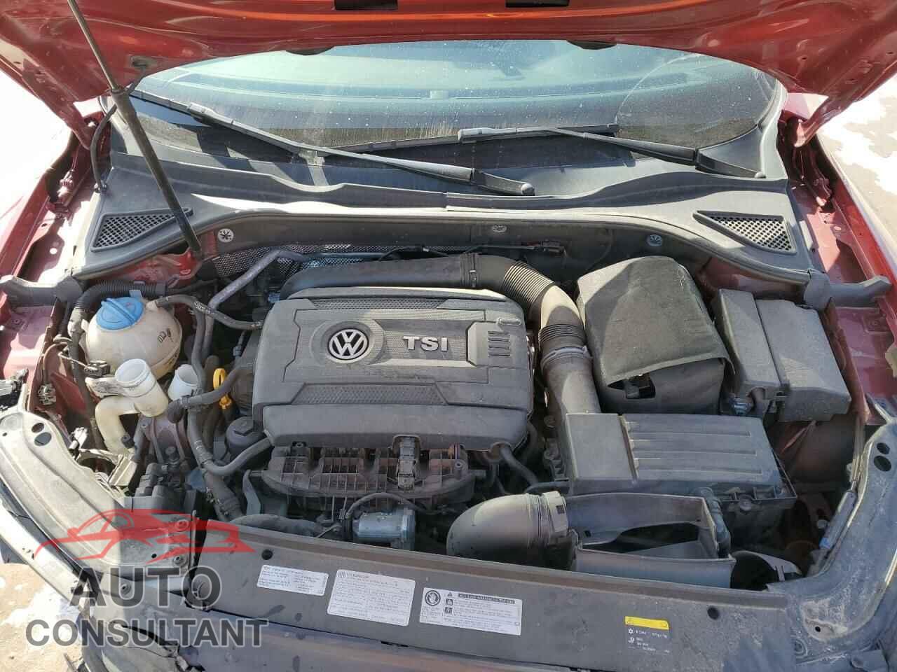 VOLKSWAGEN PASSAT 2017 - 1VWAT7A38HC080426