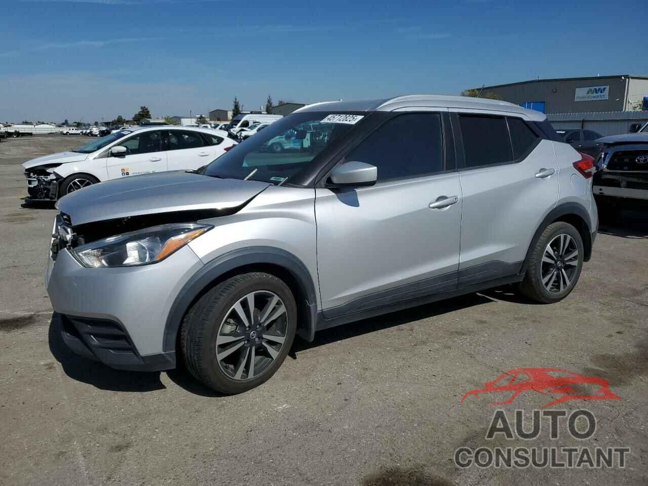 NISSAN KICKS 2018 - 3N1CP5CU1JL510840