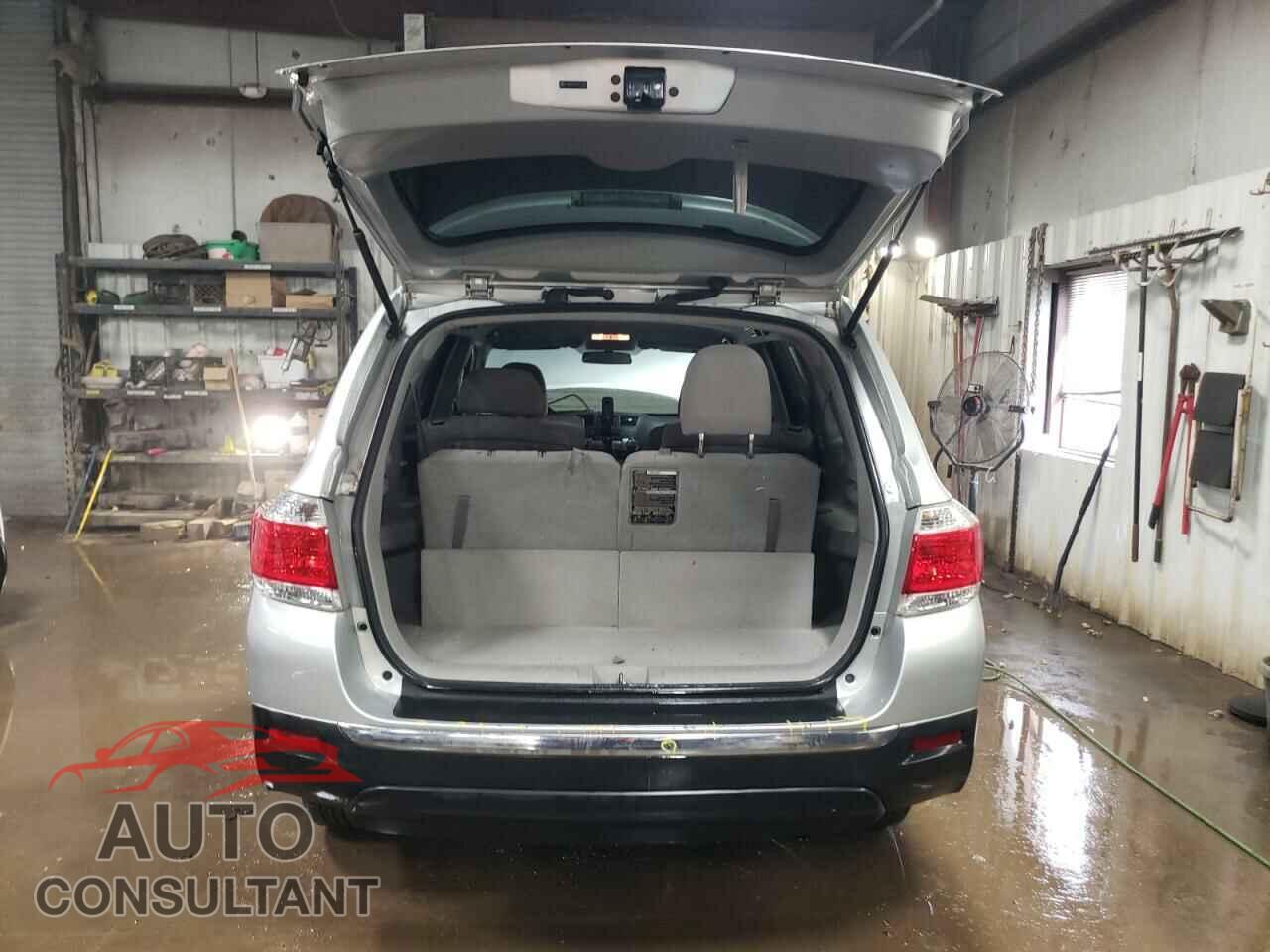 TOYOTA HIGHLANDER 2012 - 5TDBK3EHXCS173545