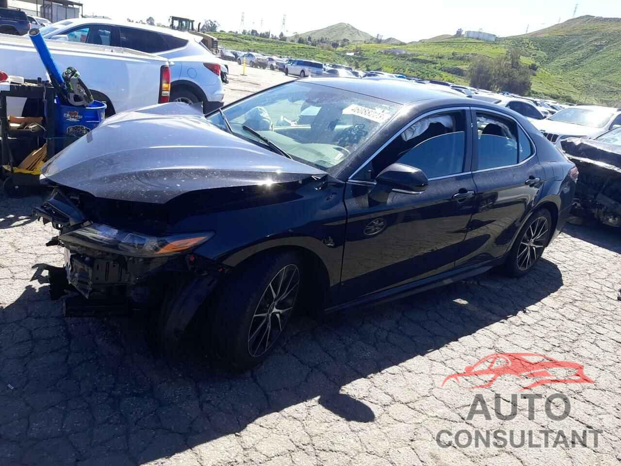 TOYOTA CAMRY 2022 - 4T1G11AK4NU654027