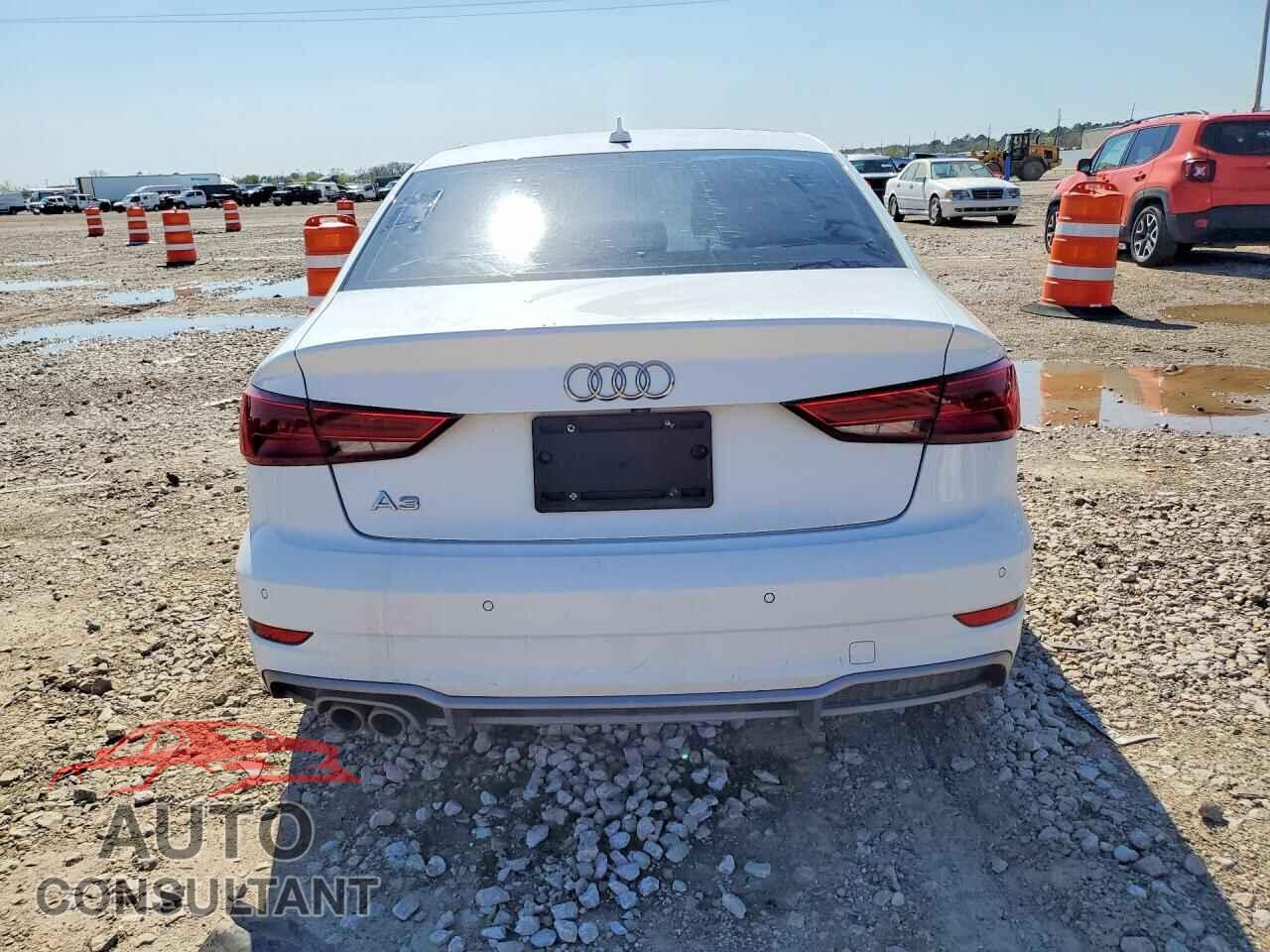 AUDI A3 2017 - WAUGUGFFXH1043786