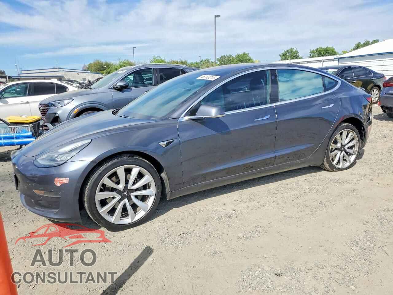 TESLA MODEL 3 2018 - 5YJ3E1EA3JF051064