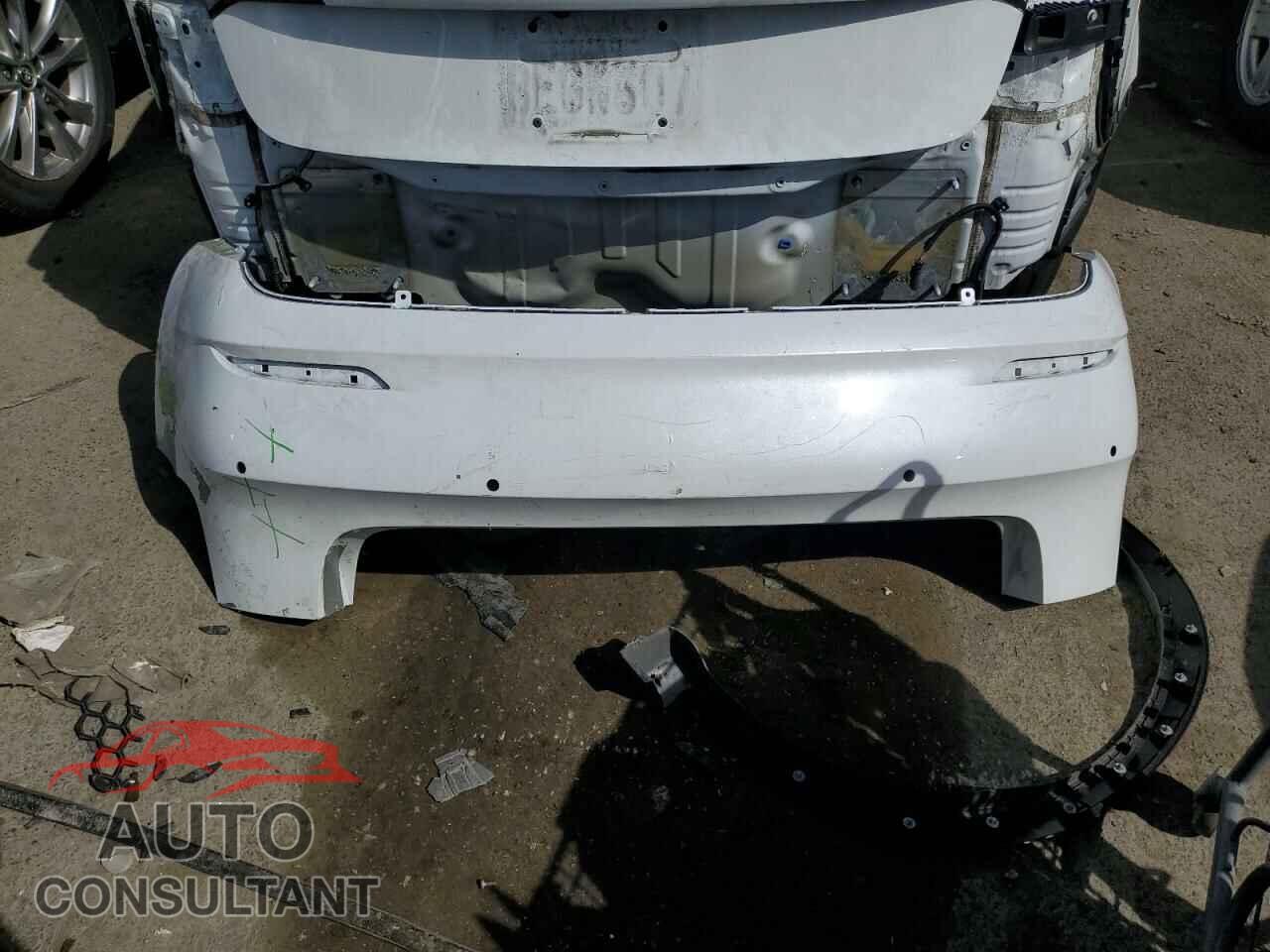TESLA MODEL 3 2018 - 5YJ3E1EA1JF011226