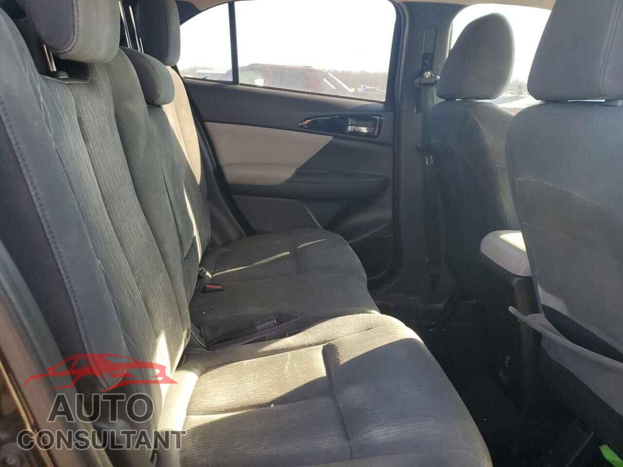 MITSUBISHI ECLIPSE 2018 - JA4AT5AA9JZ038527