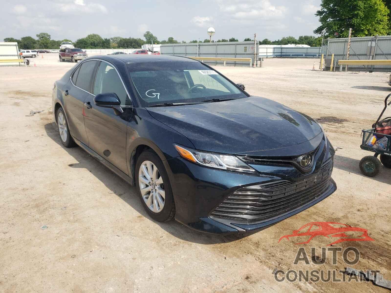 TOYOTA CAMRY 2018 - 4T1B11HK6JU584041