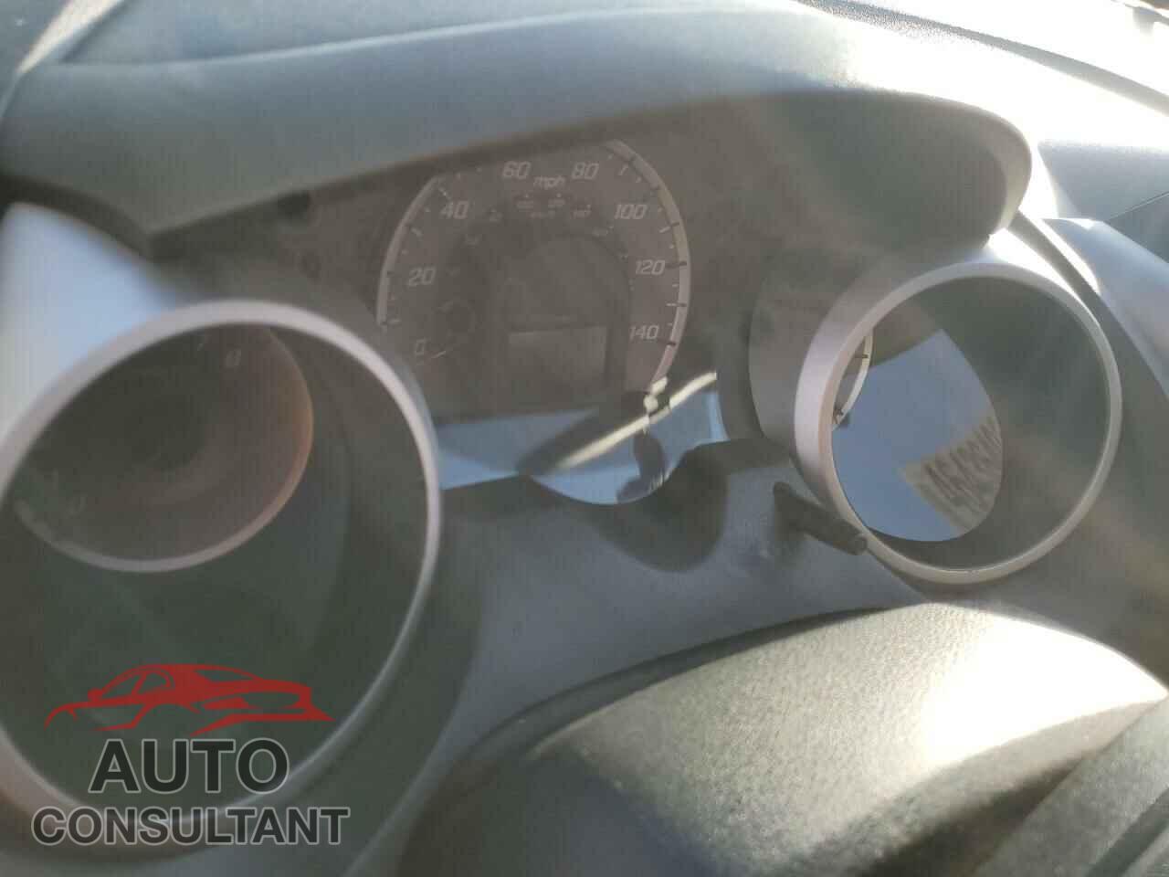 HONDA FIT 2011 - JHMGE8H54BC004549