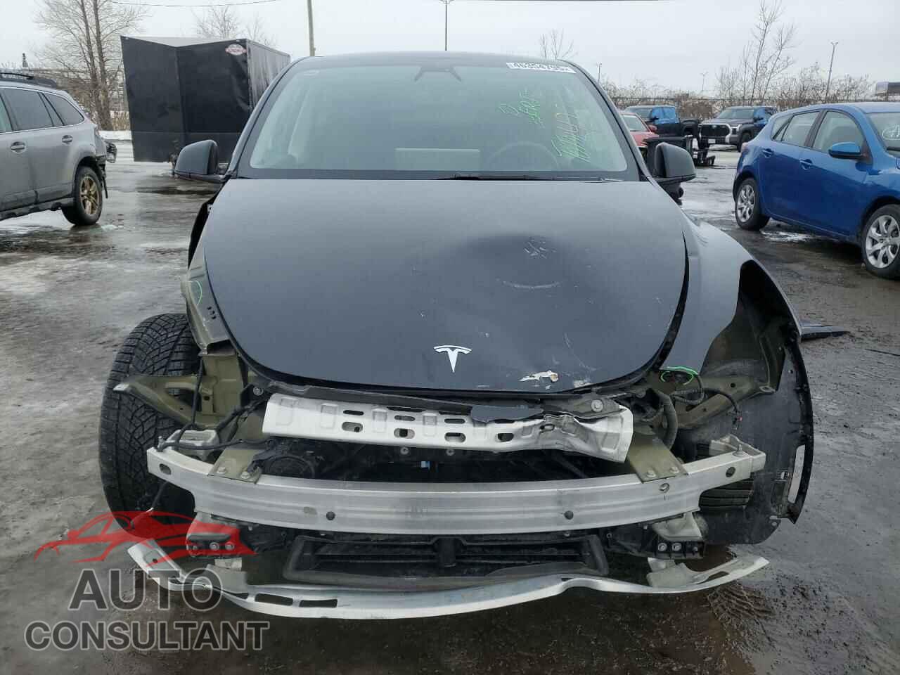 TESLA MODEL Y 2023 - LRWYGDFD7PC901971