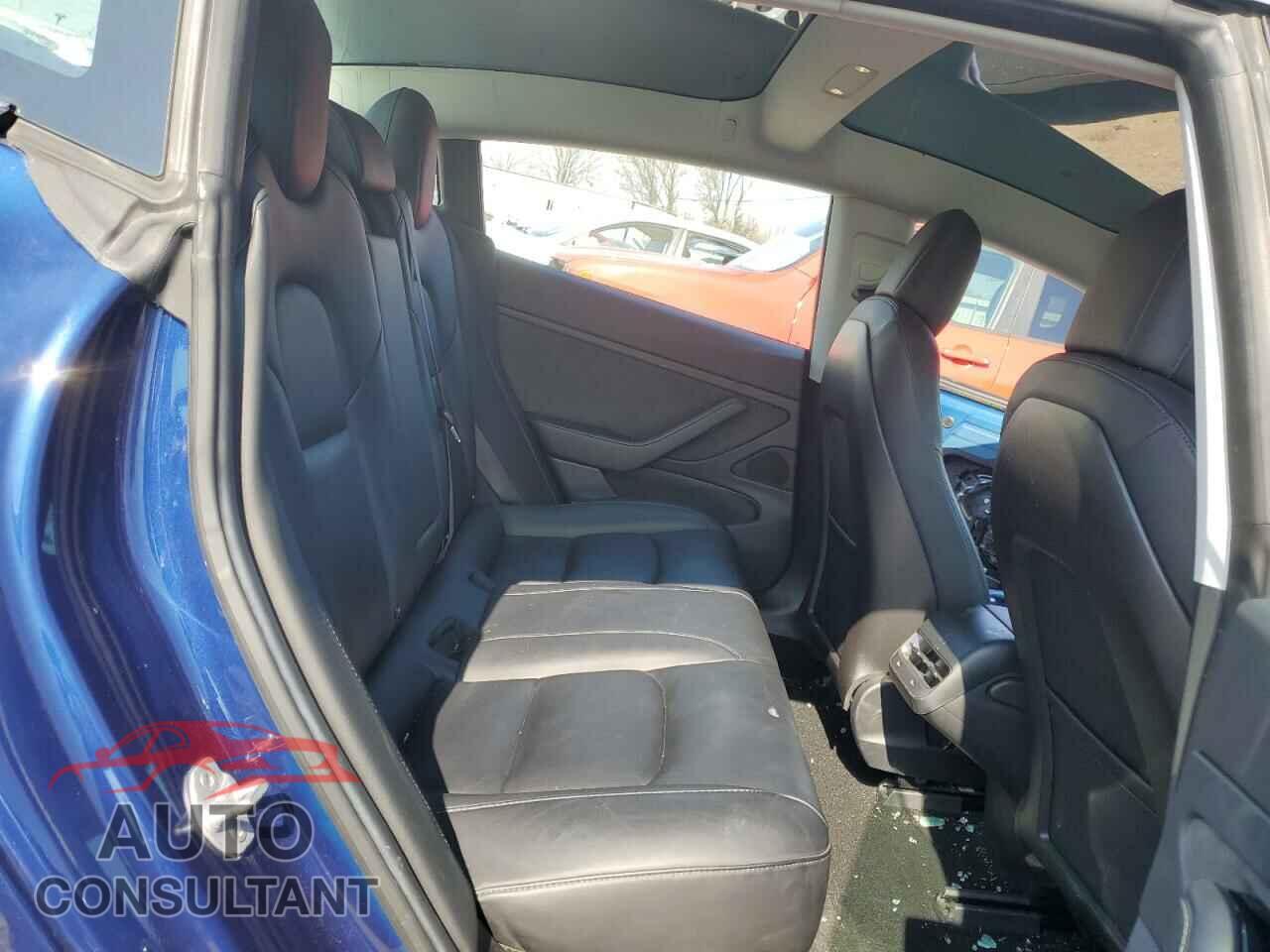 TESLA MODEL 3 2018 - 5YJ3E1EA3JF095873