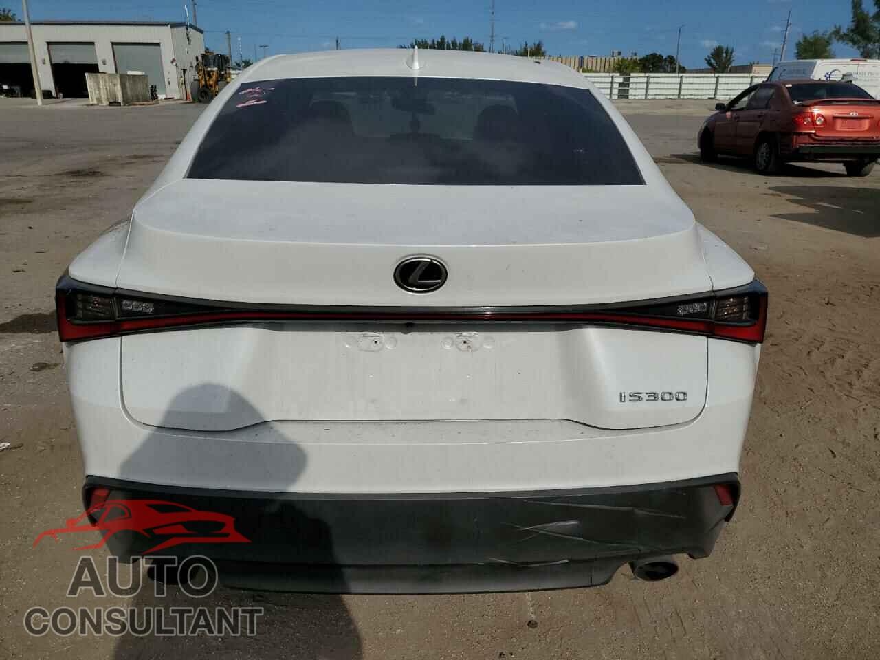 LEXUS IS 2022 - JTHAA1D22N5118921