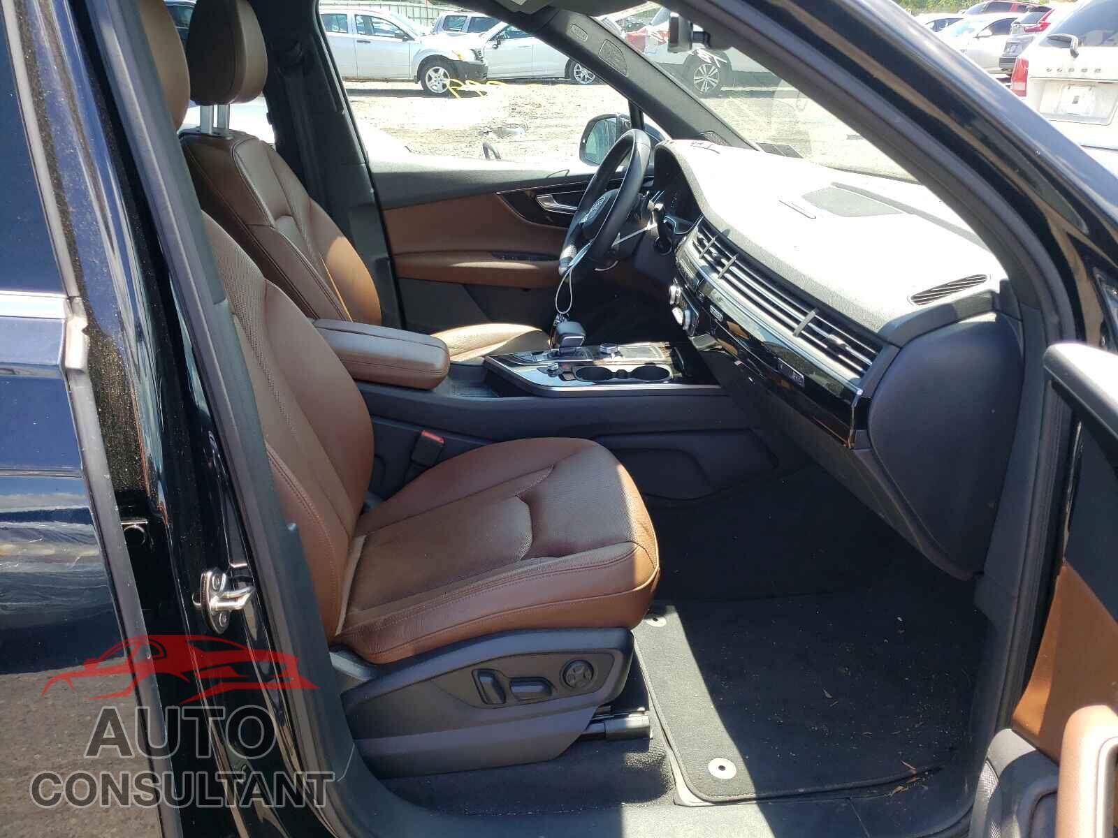 AUDI Q7 2017 - WA1LAAF72HD037814