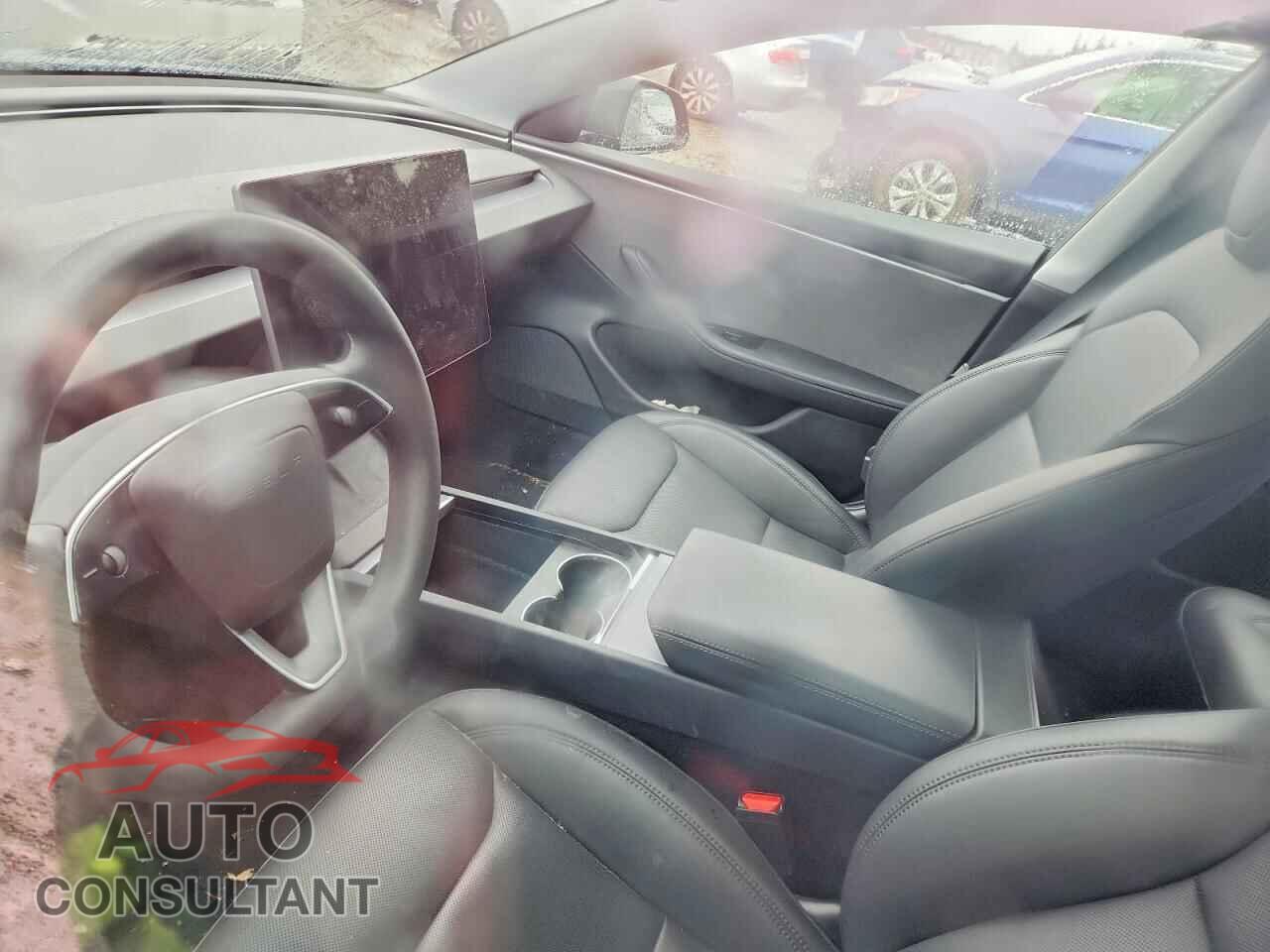 TESLA MODEL 3 2024 - 5YJ3E1EA6RF873143