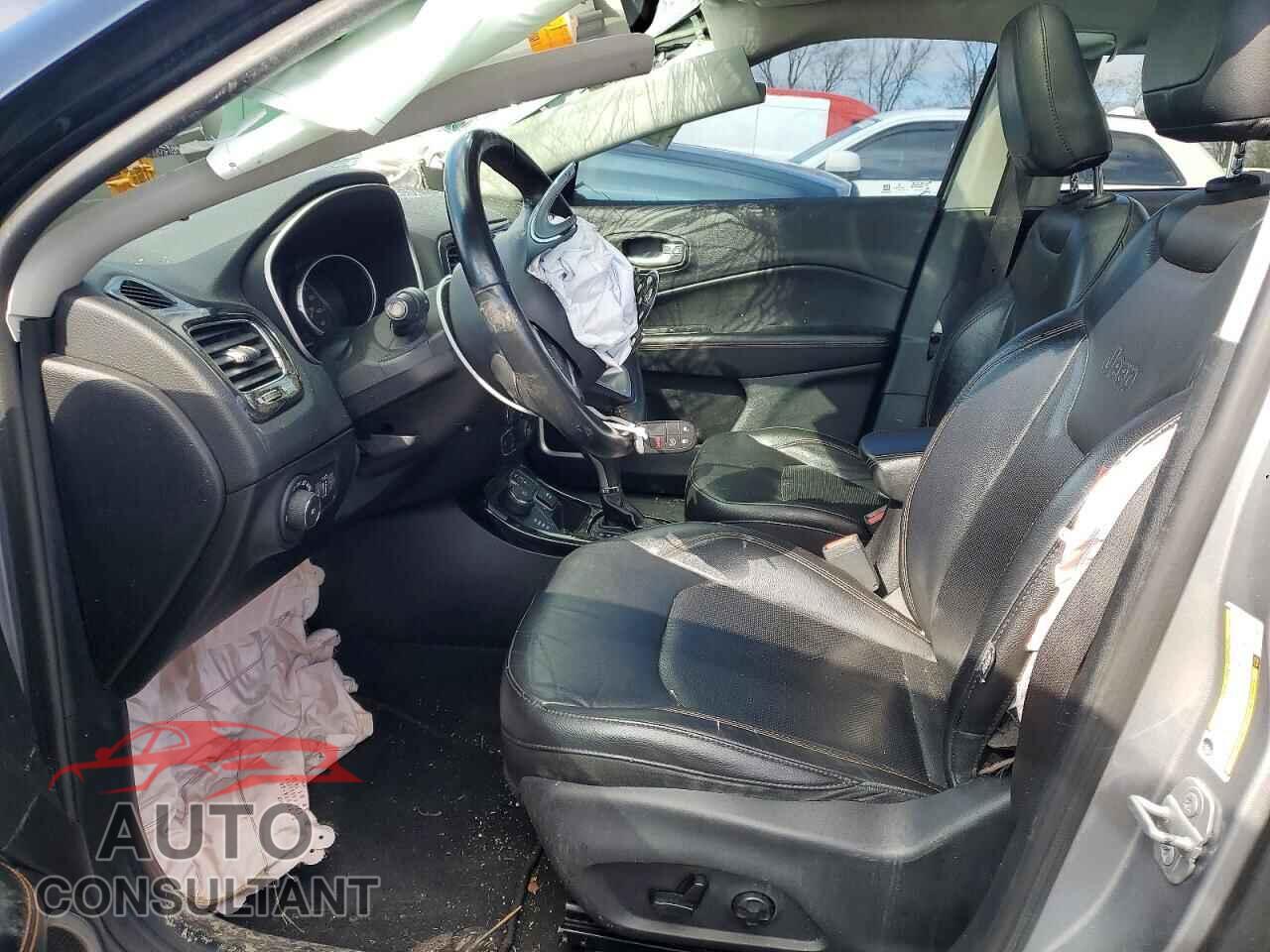 JEEP COMPASS 2018 - 3C4NJDCB9JT283624