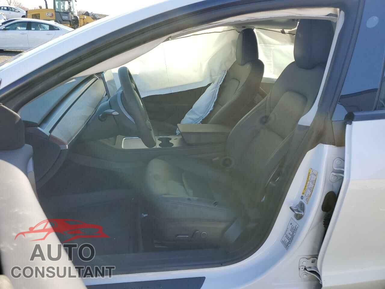 TESLA MODEL 3 2023 - 5YJ3E1EA3PF484182