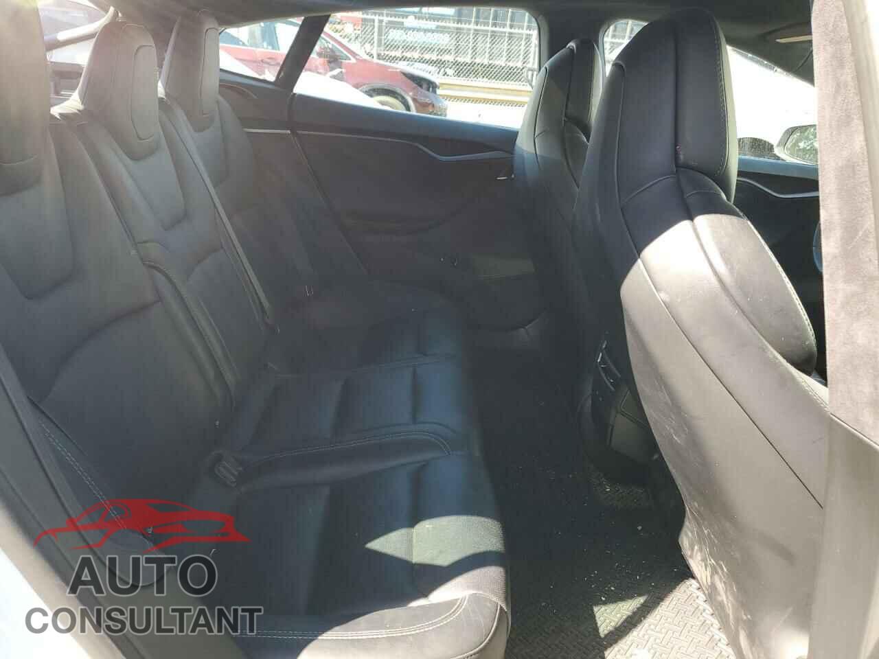 TESLA MODEL S 2018 - 5YJSA1E43JF278451