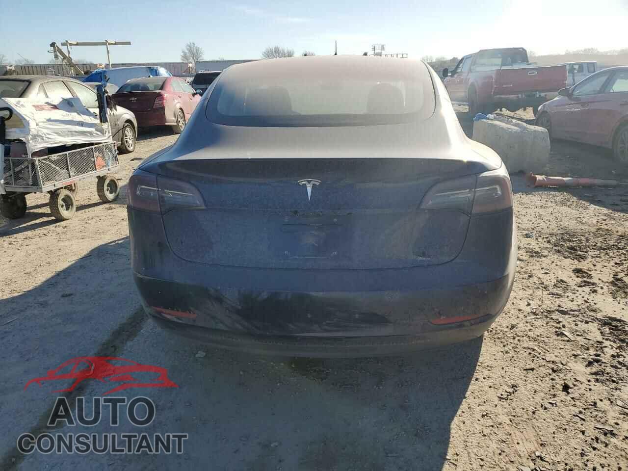 TESLA MODEL 3 2018 - 5YJ3E1EA4JF154199