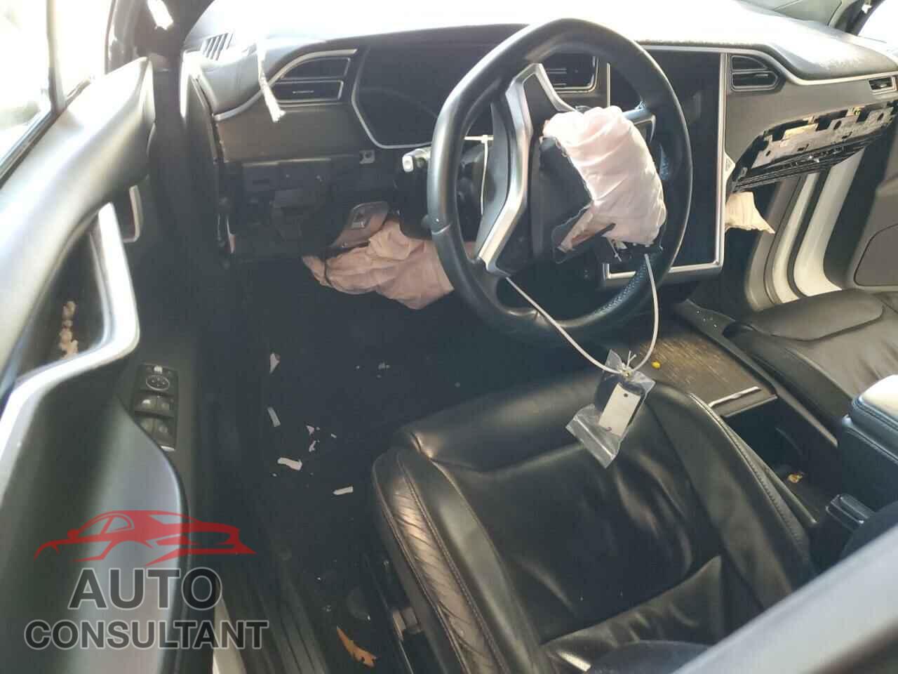 TESLA MODEL X 2016 - 5YJXCBE2XGF015967