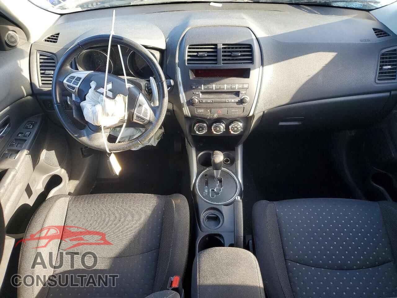MITSUBISHI OUTLANDER 2012 - JA4AP4AU2CZ009897