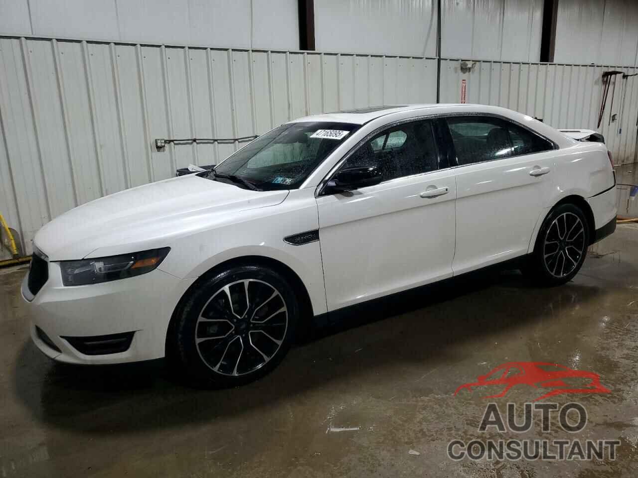 FORD TAURUS 2017 - 1FAHP2KT3HG116772