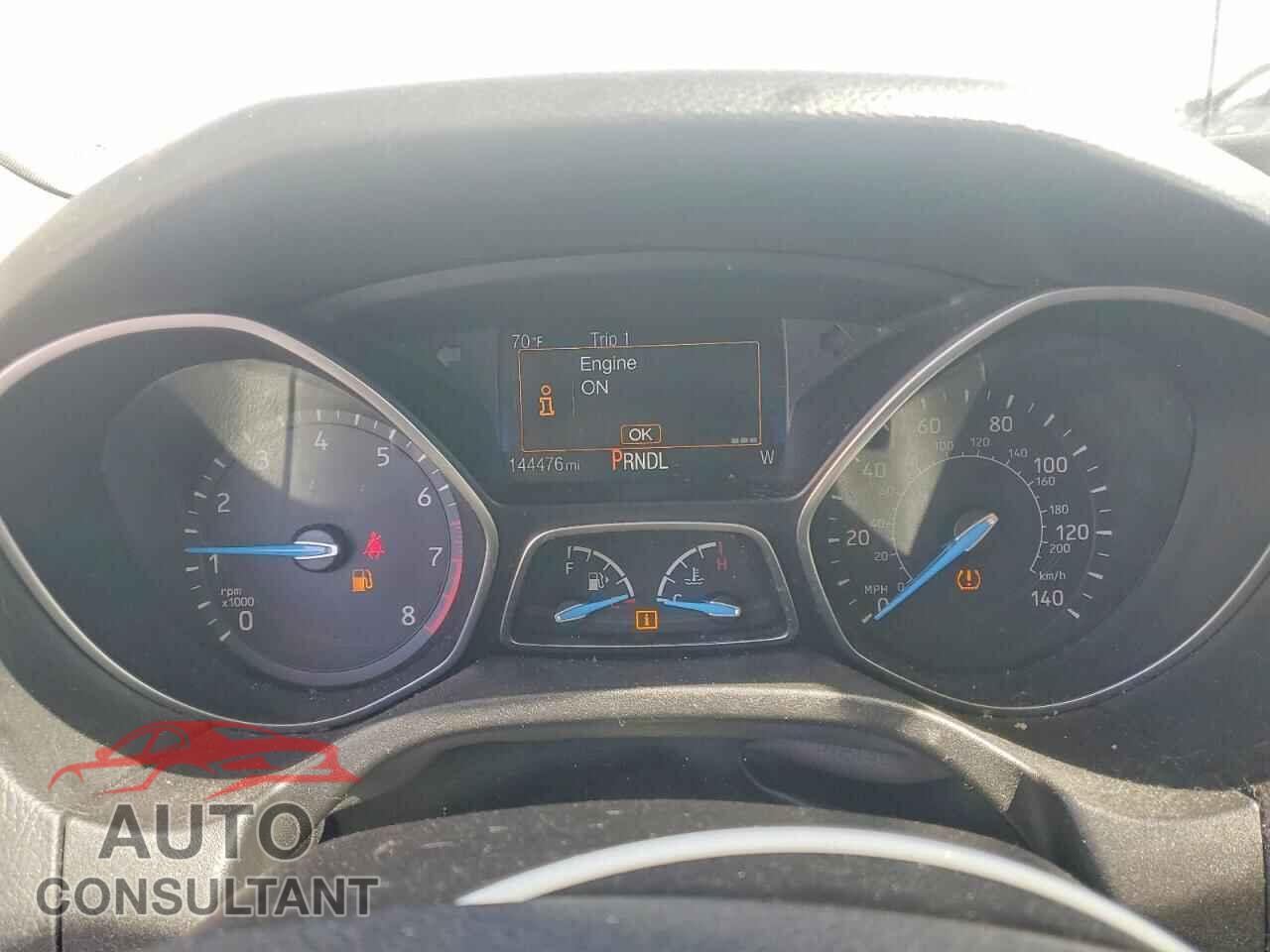 FORD FOCUS 2015 - 1FADP3K27FL264357