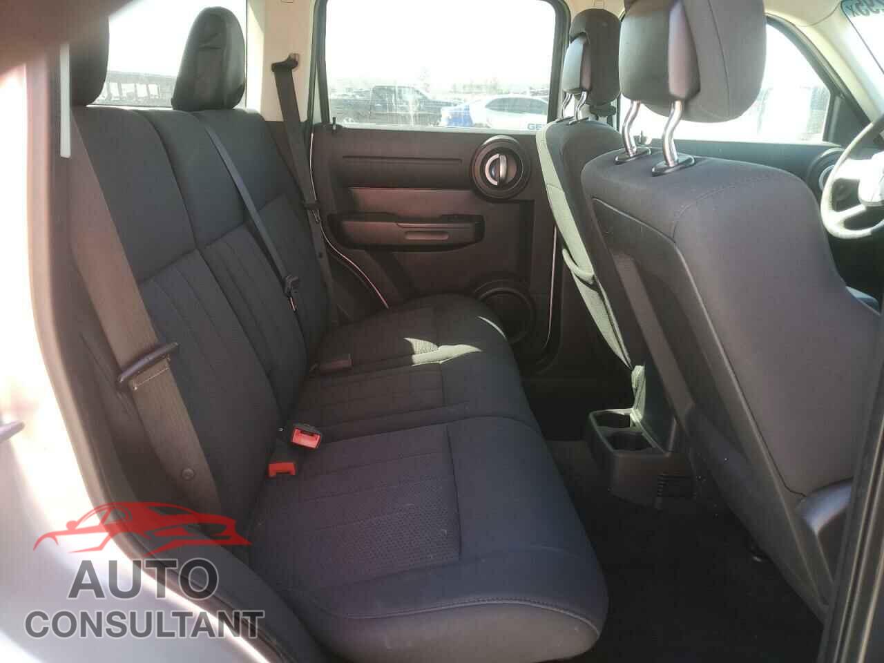 DODGE NITRO 2011 - 1D4PU4GK2BW600037