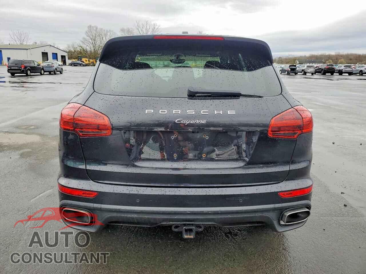 PORSCHE CAYENNE 2016 - WP1AA2A28GLA05239