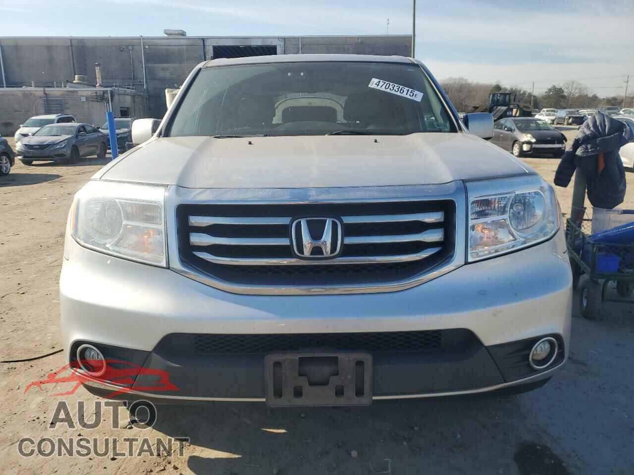 HONDA PILOT 2013 - 5FNYF4H58DB063167