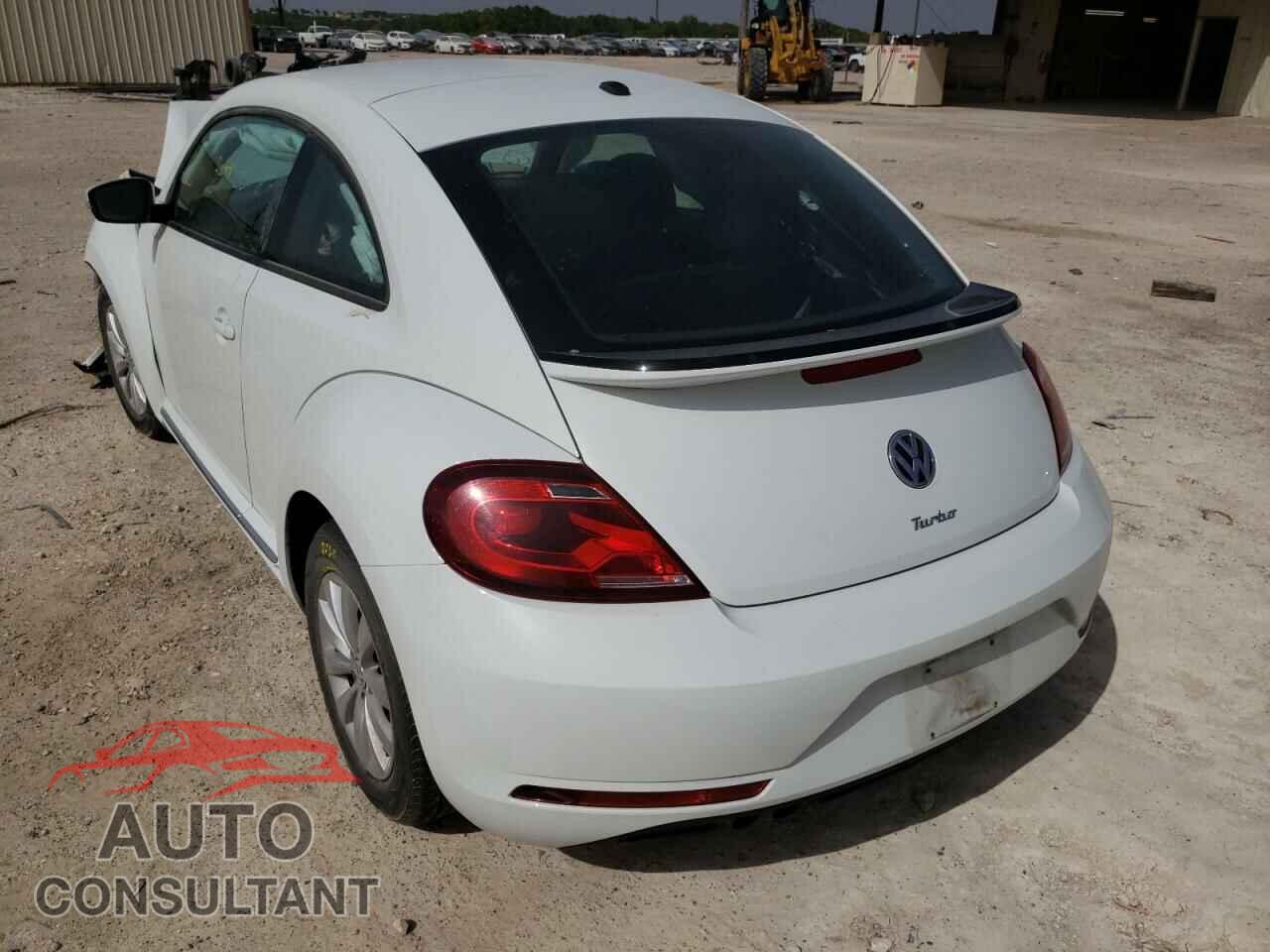 VOLKSWAGEN BEETLE 2019 - 3VWFD7AT3KM706375