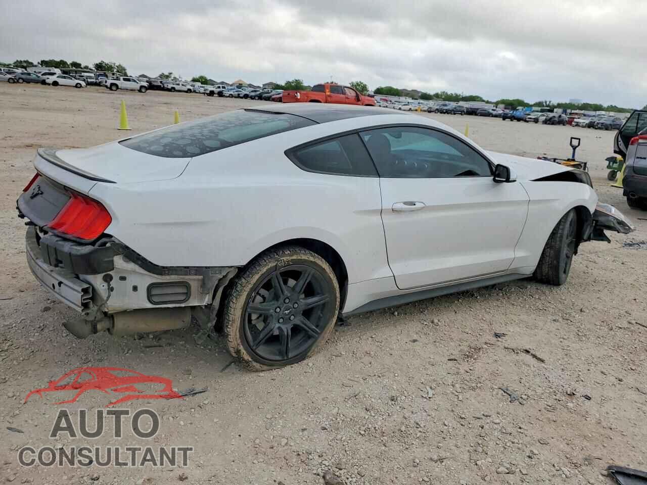 FORD MUSTANG 2018 - 1FA6P8TH5J5172203