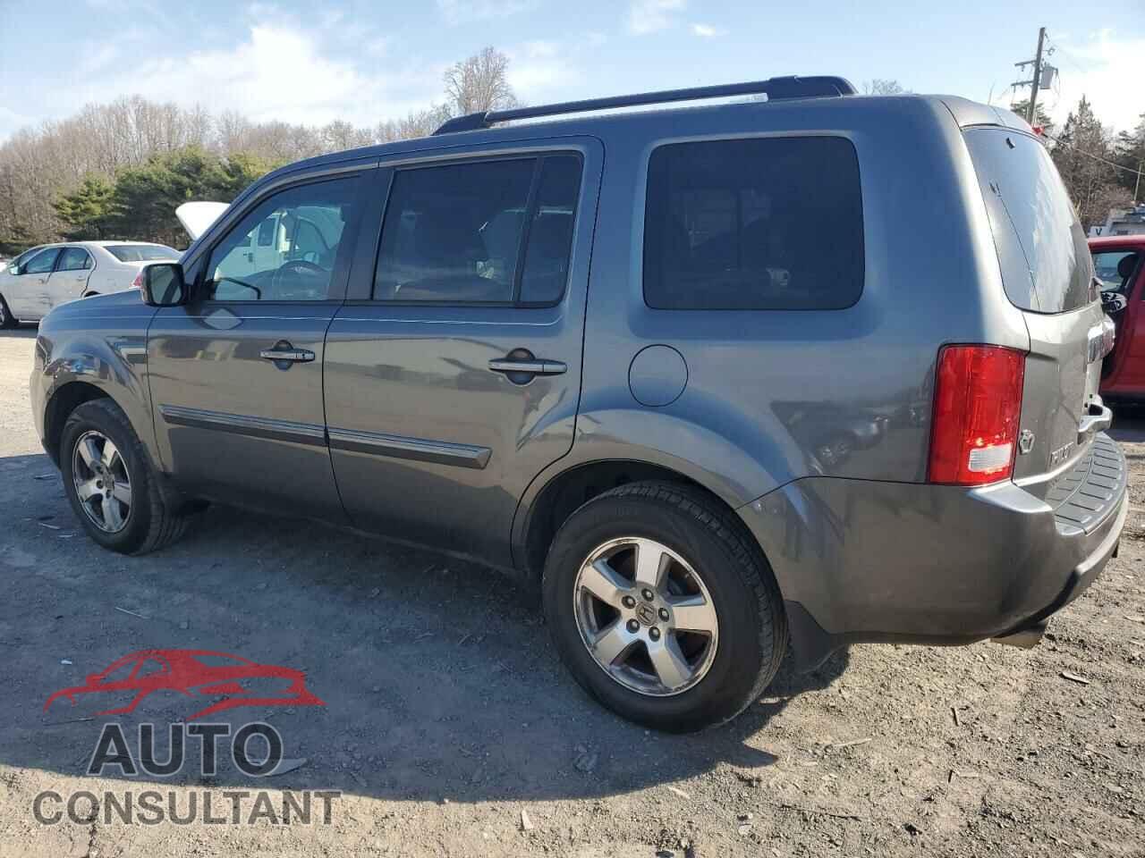 HONDA PILOT 2011 - 5FNYF4H50BB009178