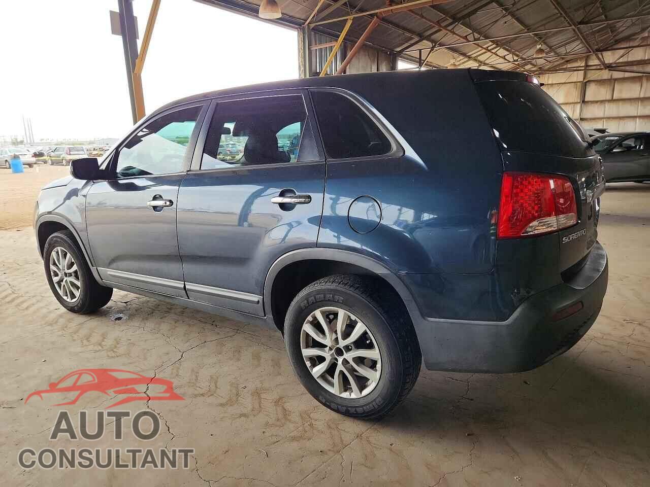 KIA SORENTO 2011 - 5XYKT4A29BG105012