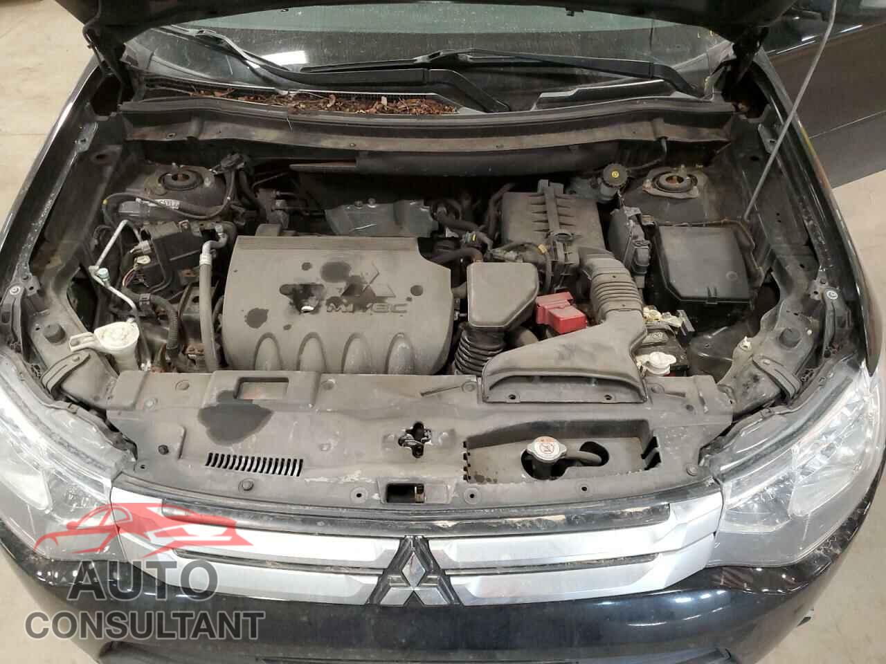 MITSUBISHI OUTLANDER 2015 - JA4AZ3A35FZ011627